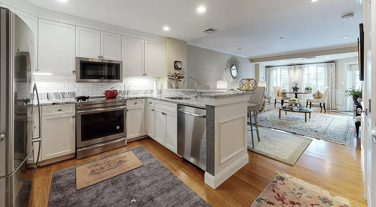 10 Seaport Dr #2103 - Photo 6 of 17