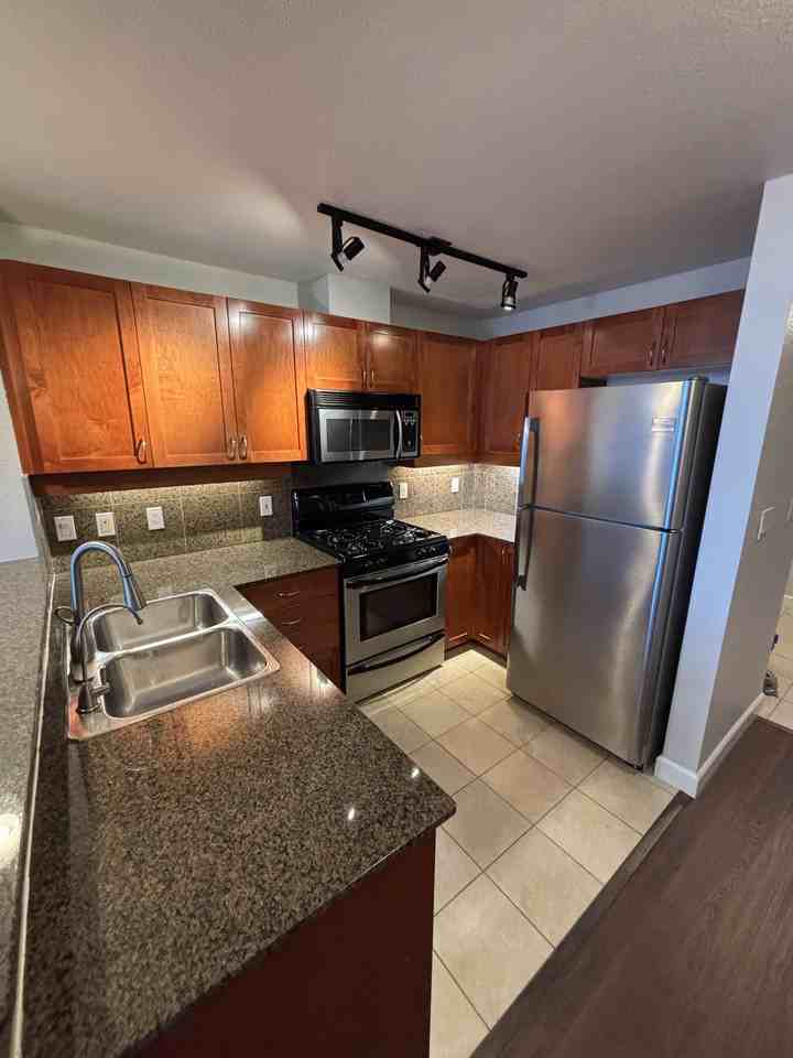 1240 India St #510 - Photo 6 of 18
