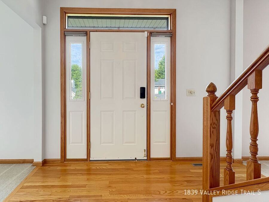 1839 Valley Ridge Trl S - Photo 2 of 43