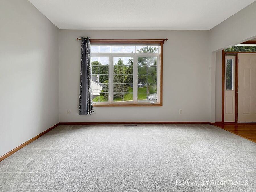 1839 Valley Ridge Trl S - Photo 3 of 43
