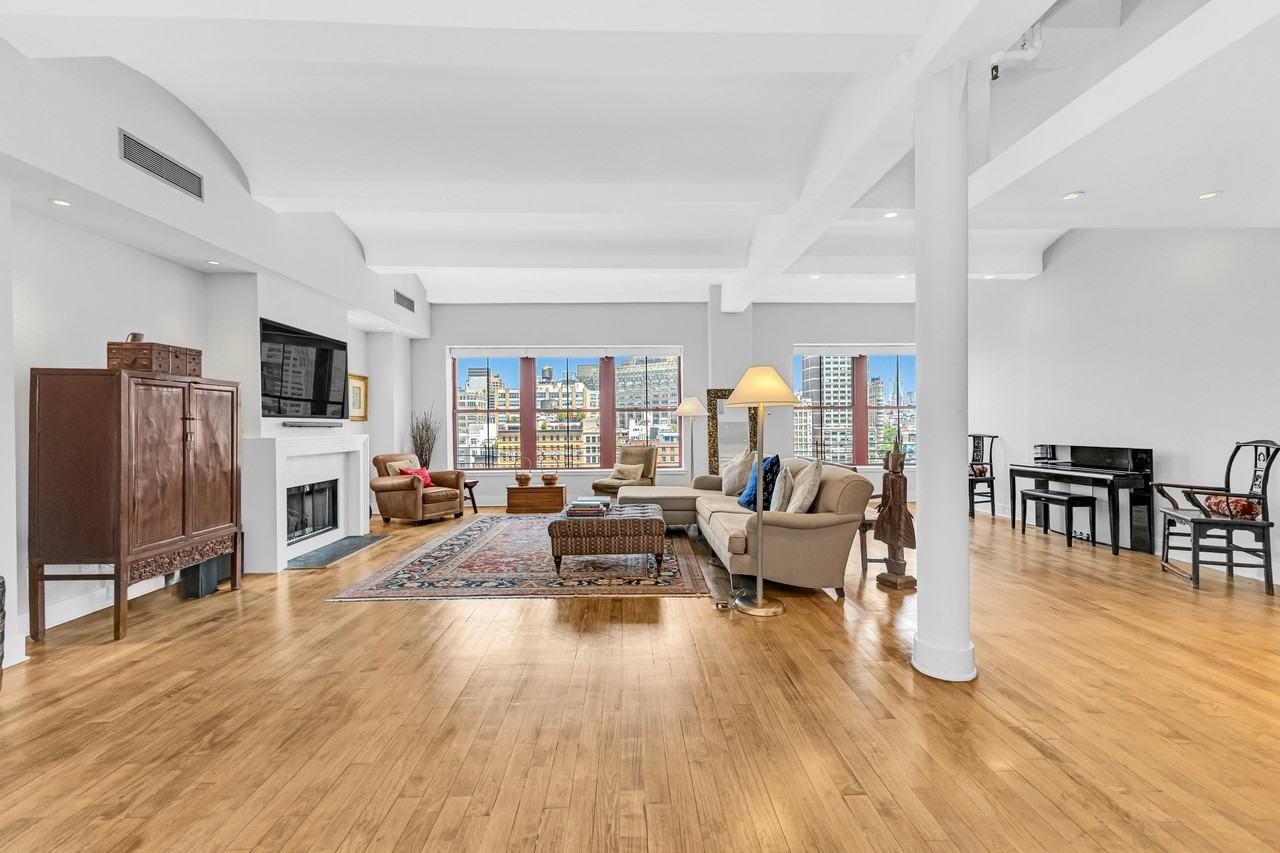 27 N Moore St #8F - Photo 2 of 13