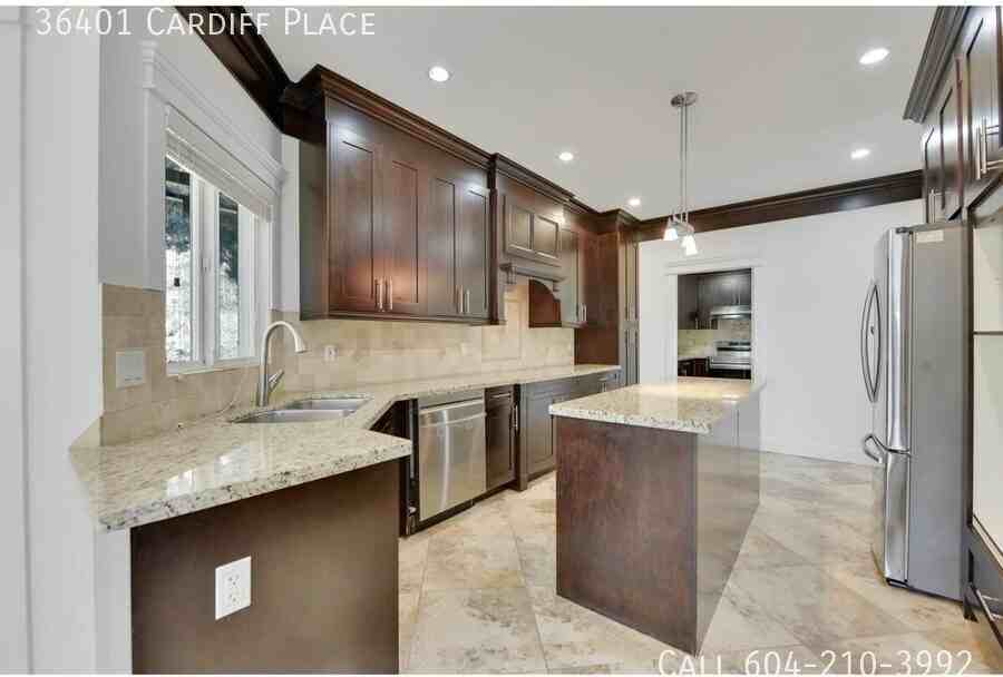 36401 Cardiff Pl - Photo 2 of 28