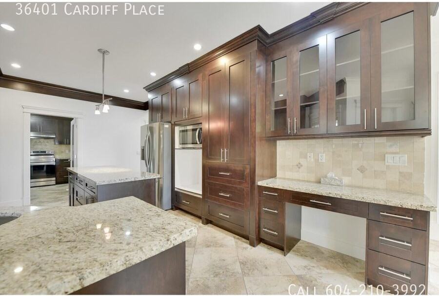 36401 Cardiff Pl - Photo 3 of 28