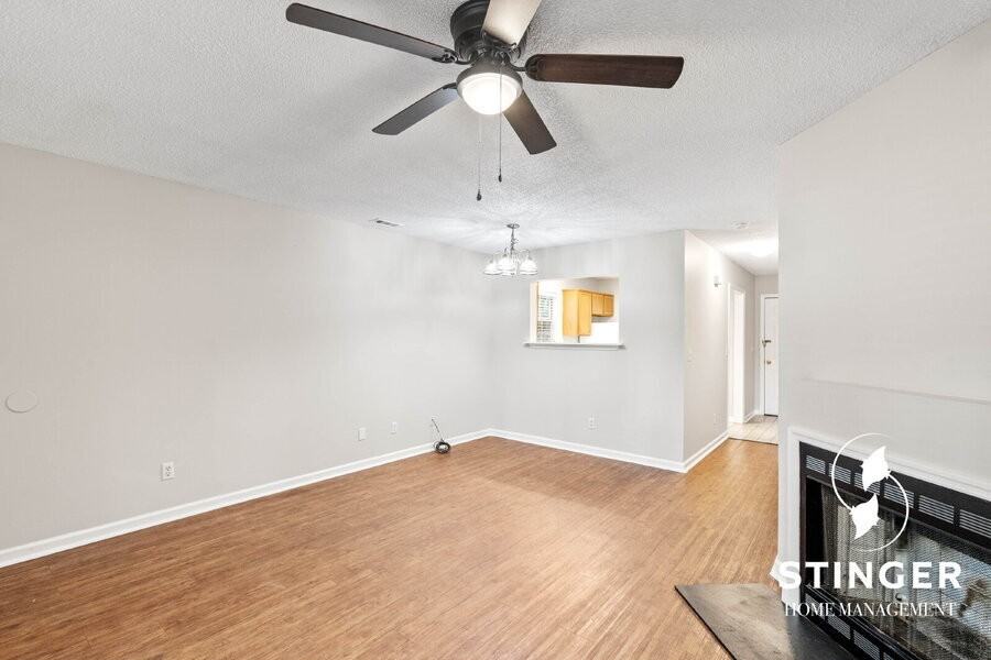 114 Tamara Lane - Photo 5 of 25