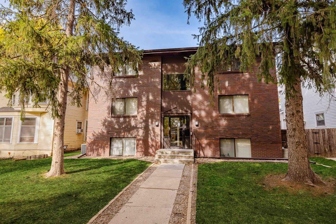 1724 D Street #08 - Photo 2 of 11