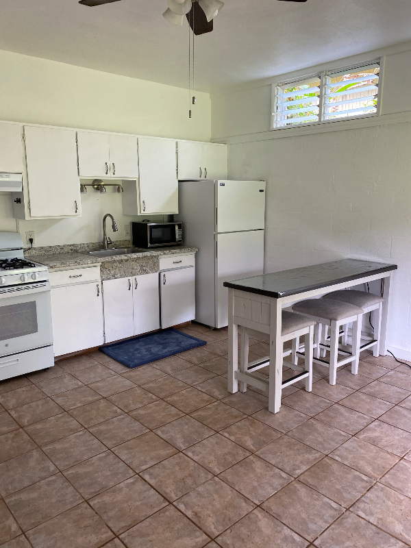 5864 Ohe St - Photo 3 of 7