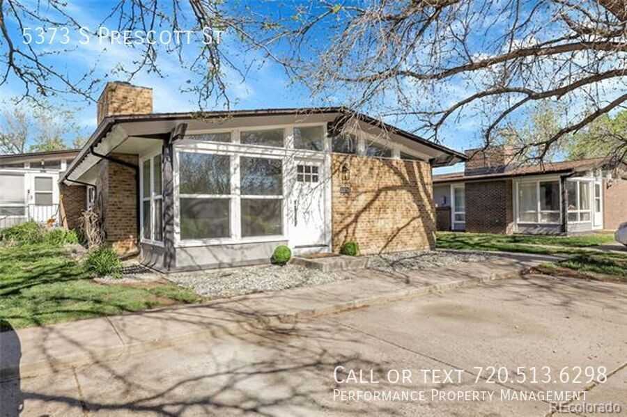 5373 S Prescott St - Photo 3 of 39