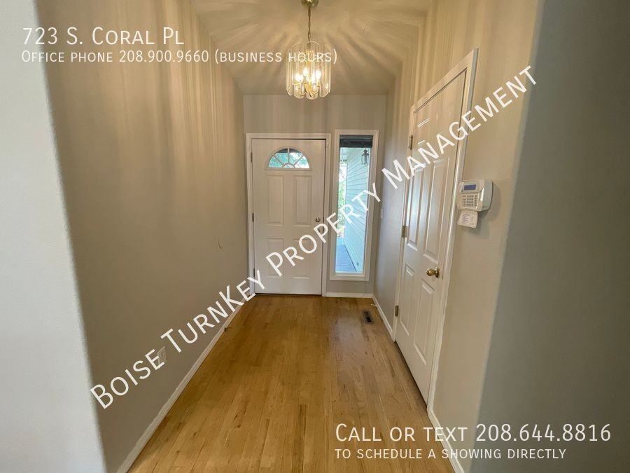 723 S Coral Pl - Photo 3 of 44