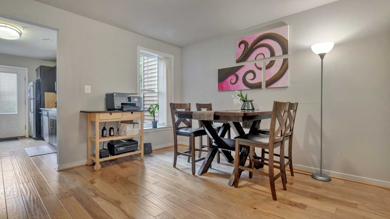 1663 Montello Ave Ne - Photo 7 of 22