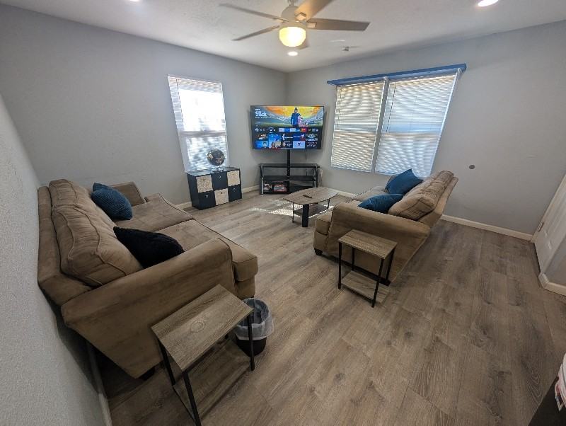 1303 Colby Avenue - Photo 2 of 27