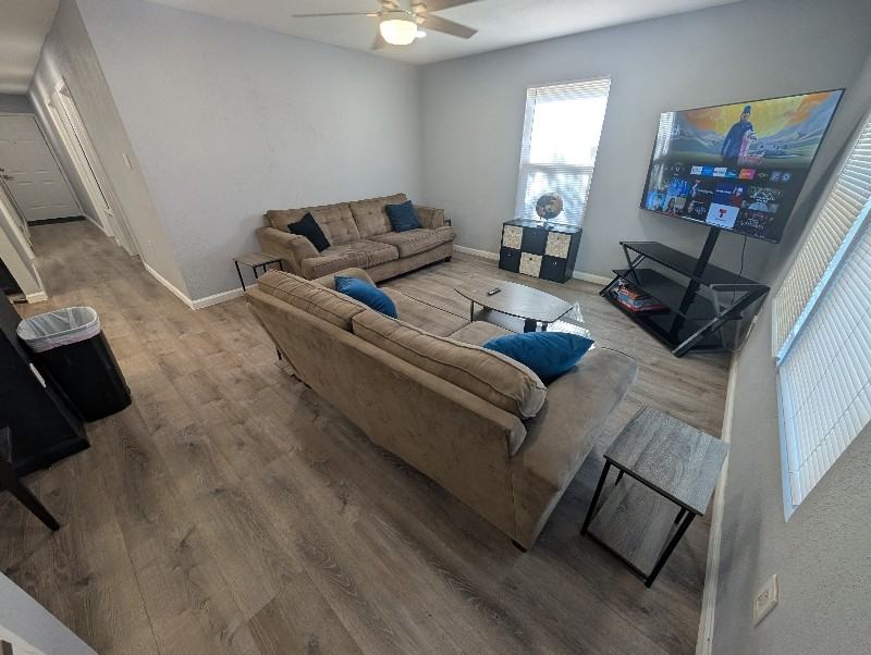 1303 Colby Avenue - Photo 3 of 27