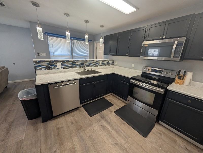 1303 Colby Avenue - Photo 5 of 27