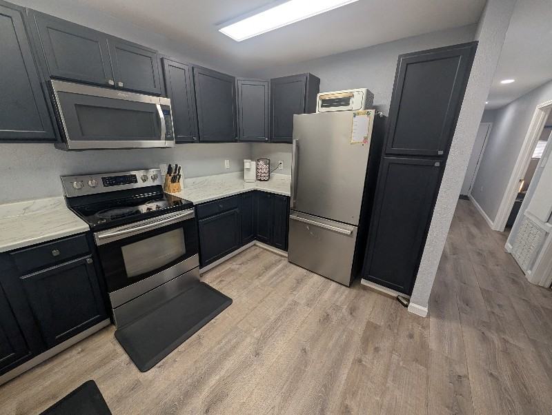 1303 Colby Avenue - Photo 6 of 27