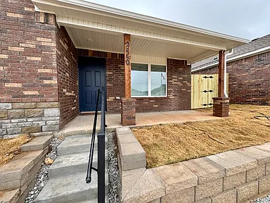 2440 N Raven Ln - Photo 2 of 19