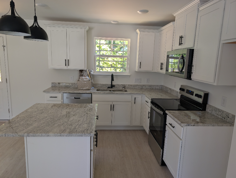 2063 Justice St - Photo 2 of 13