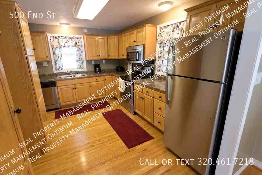 500 End St - Photo 3 of 39