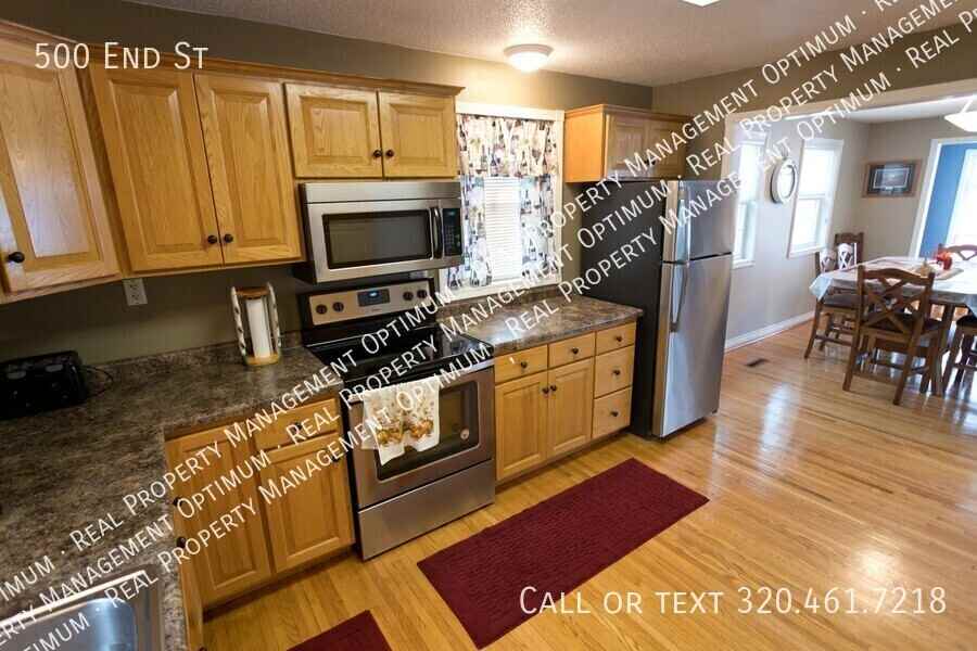 500 End St - Photo 4 of 39