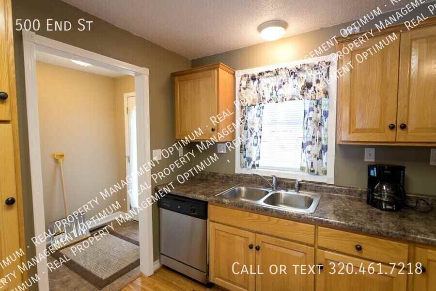 500 End St - Photo 5 of 39