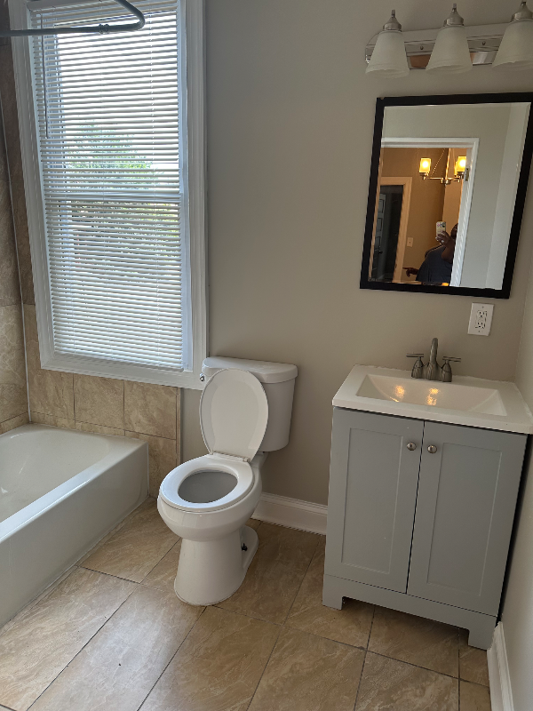 719 N Rosedale St - Photo 6 of 16