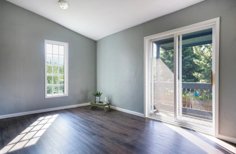 575 Coram Stage Rd - Photo 3 of 8