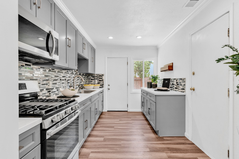 17 Audrey Ln - Photo 3 of 18
