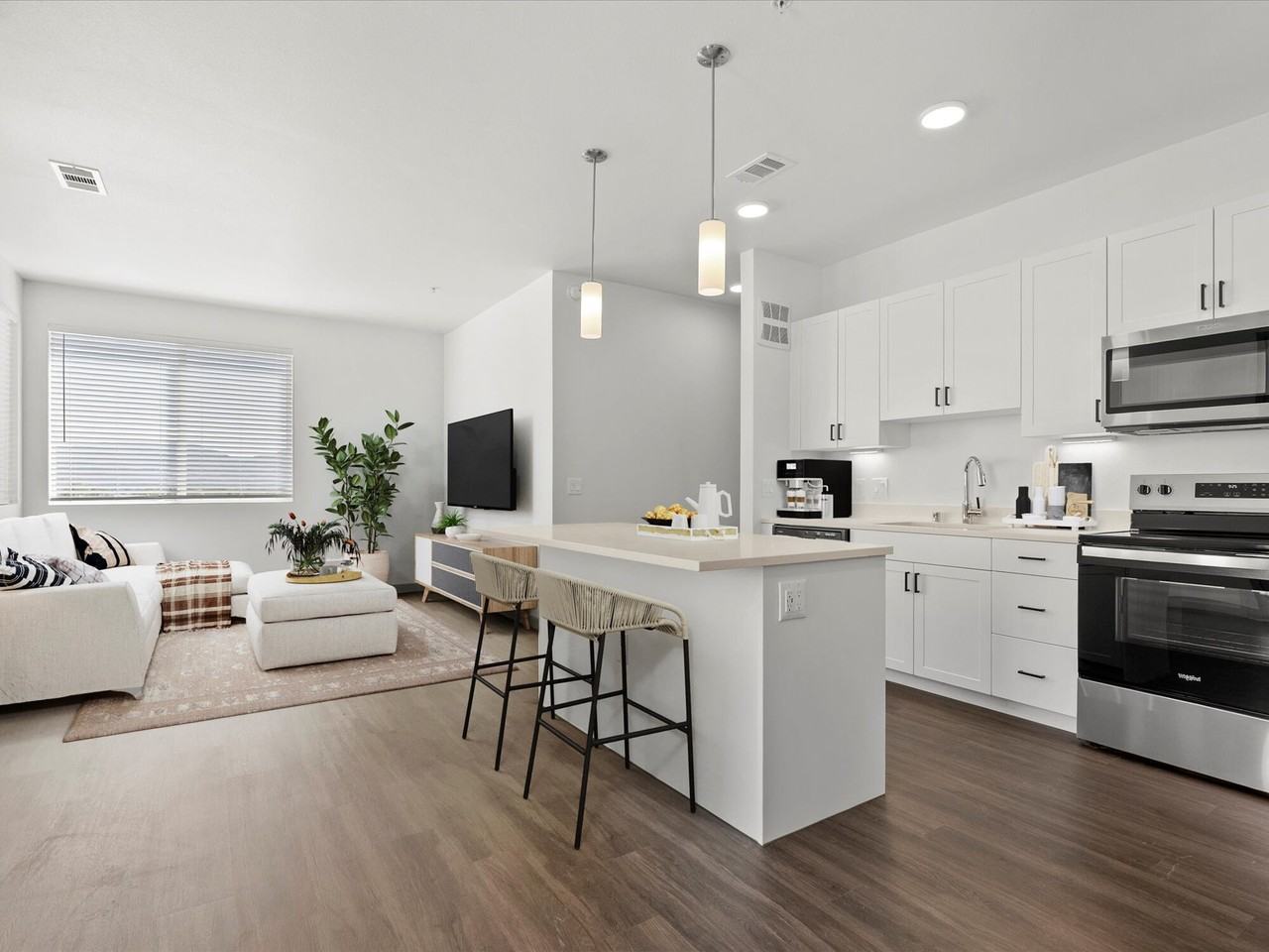 Pinyon Apartments - Photo 5 of 9