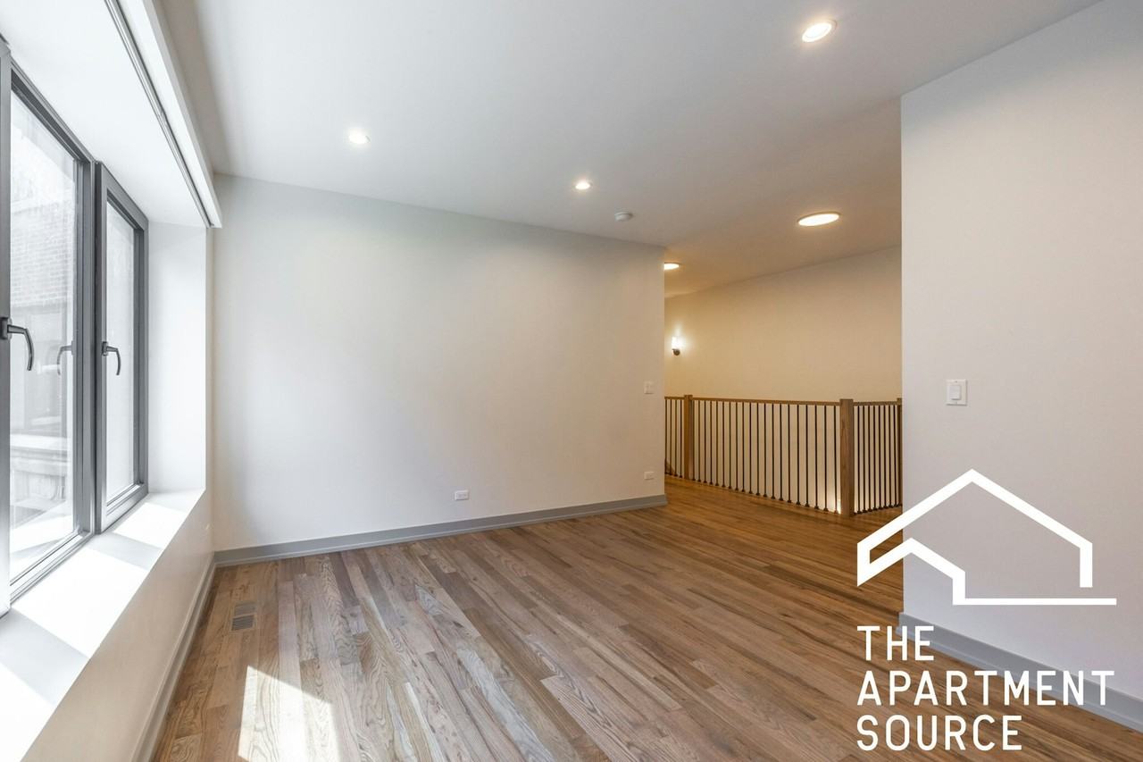 1339 West Estes Avenue, Unit 1 - Photo 5 of 23