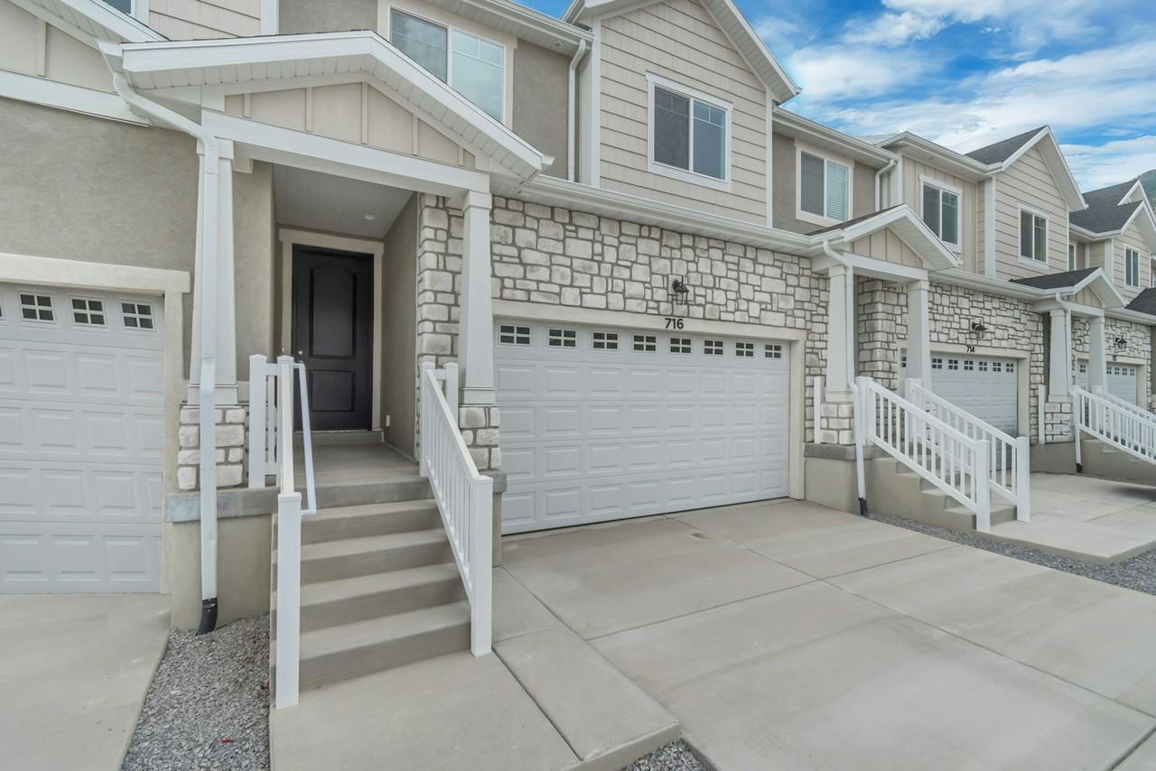 716 W 4500 S St. - Photo 2 of 23