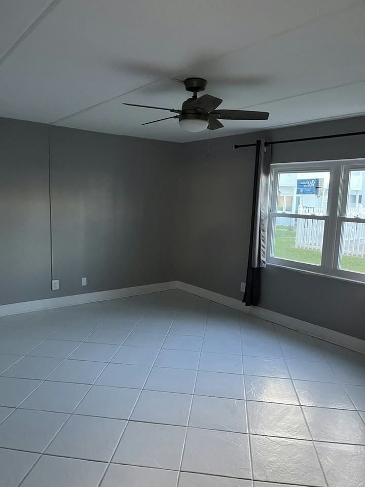 1926 Ocean Shore Boulevard, Unit 111 - Photo 5 of 10