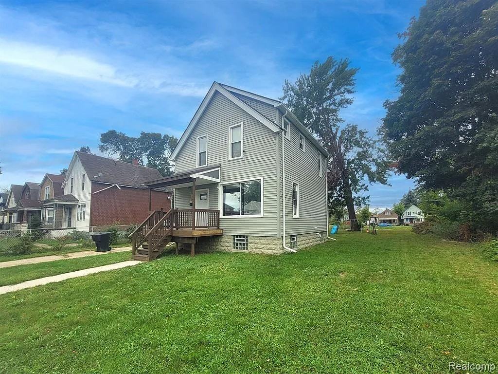 3459 Saint Clair Street - Photo 2 of 12