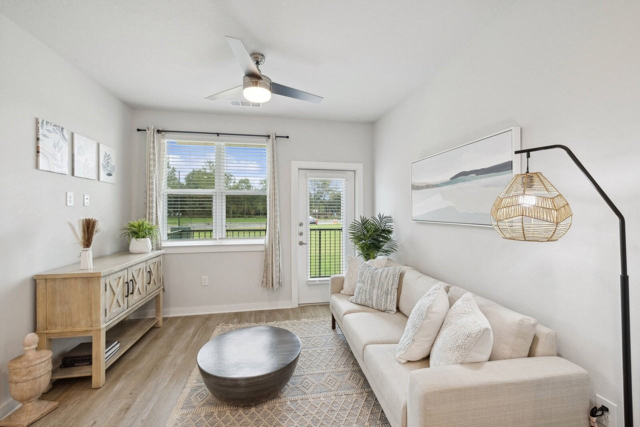 Ascend At Woodlands - Photo 4 of 51