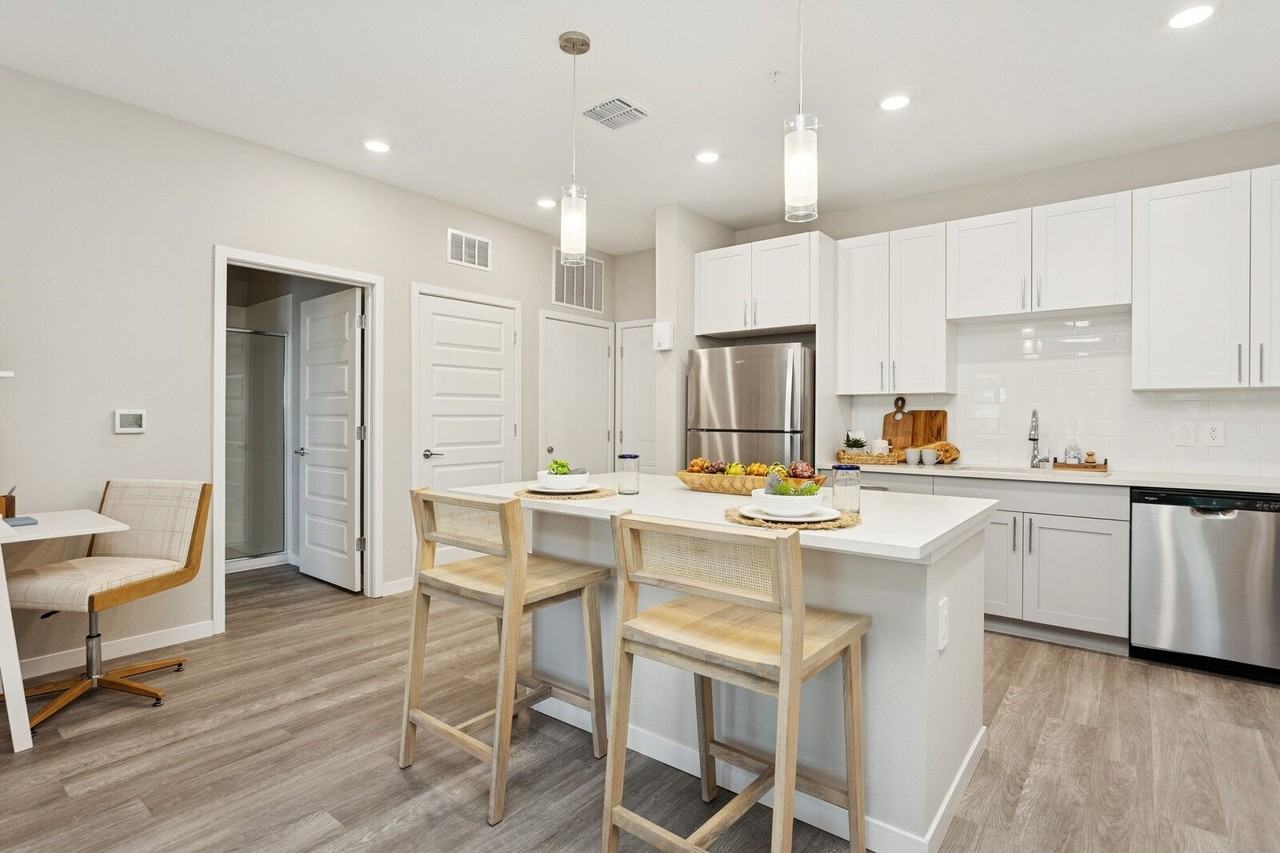 Ascend Mirada - Photo 2 of 51