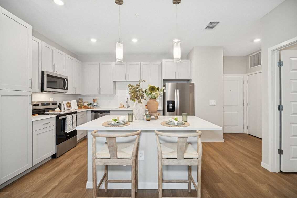 Ascend Nona West - Photo 2 of 38