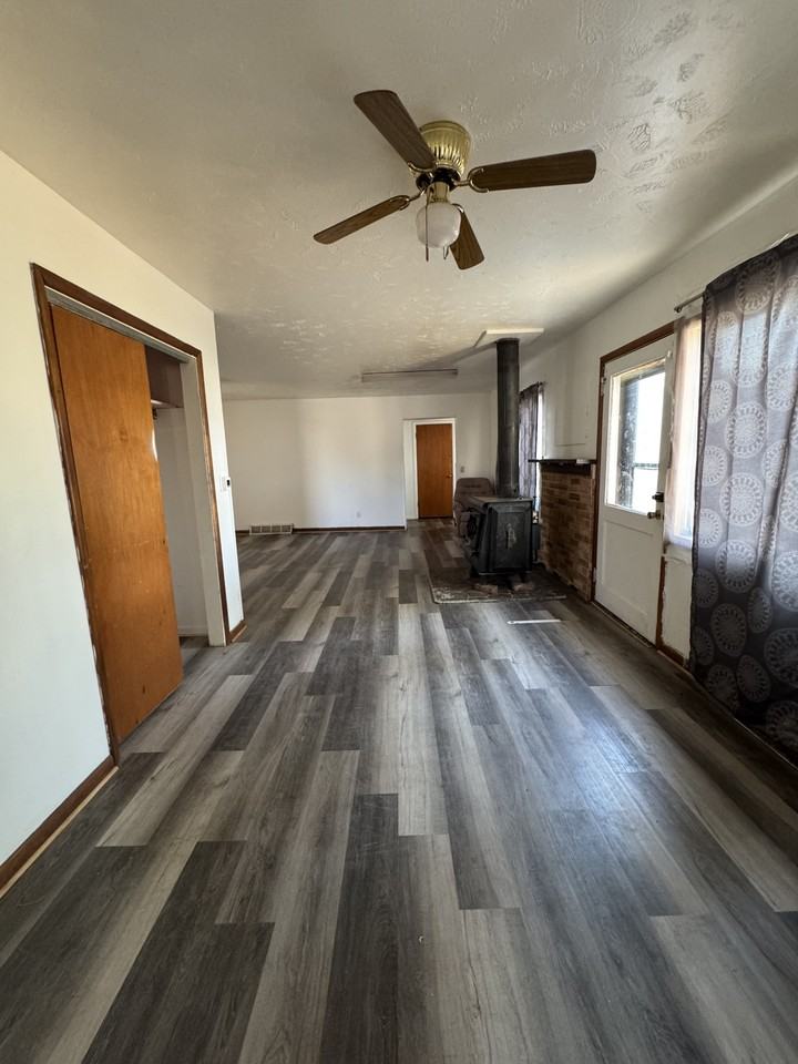 701 14th Avenue - Photo 2 of 14