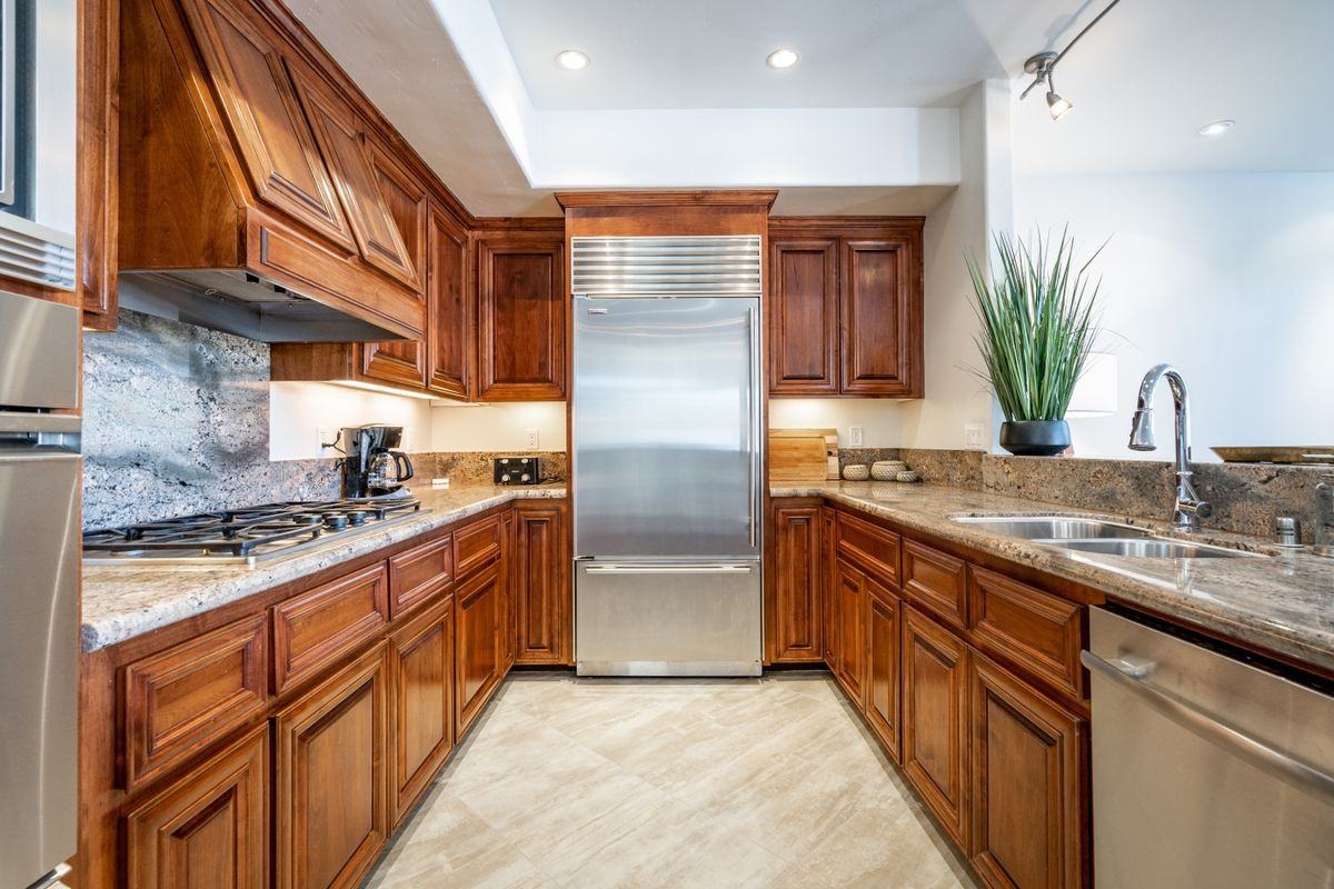 109 W Montecito Way - Photo 2 of 27