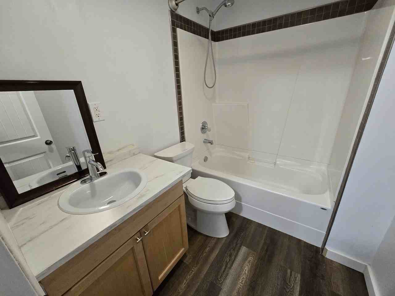 8511 78a St #B - Photo 7 of 9