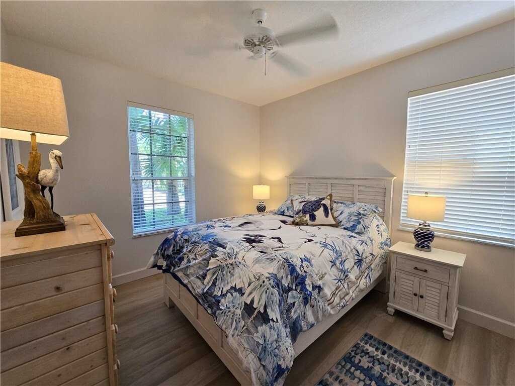 9535 W Maiden Ct - Photo 5 of 20