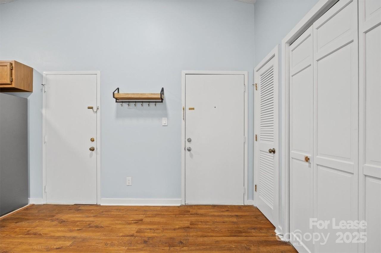 4130 Charlotte Highway #L - Photo 3 of 26