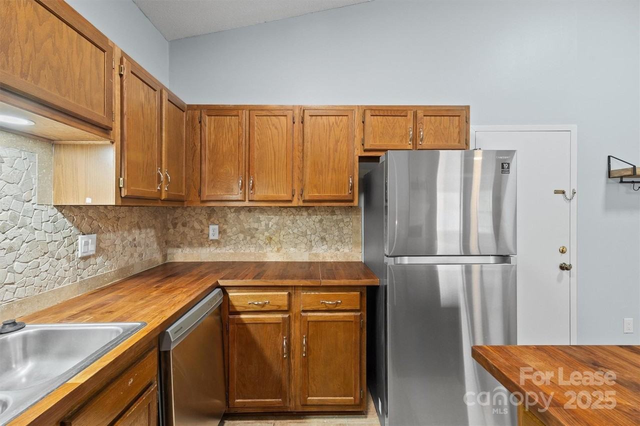 4130 Charlotte Highway #L - Photo 7 of 26