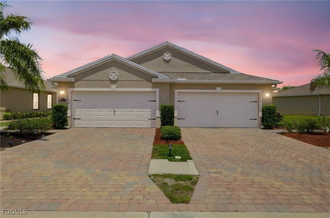 10733 Crossback Ln - Photo 2 of 50