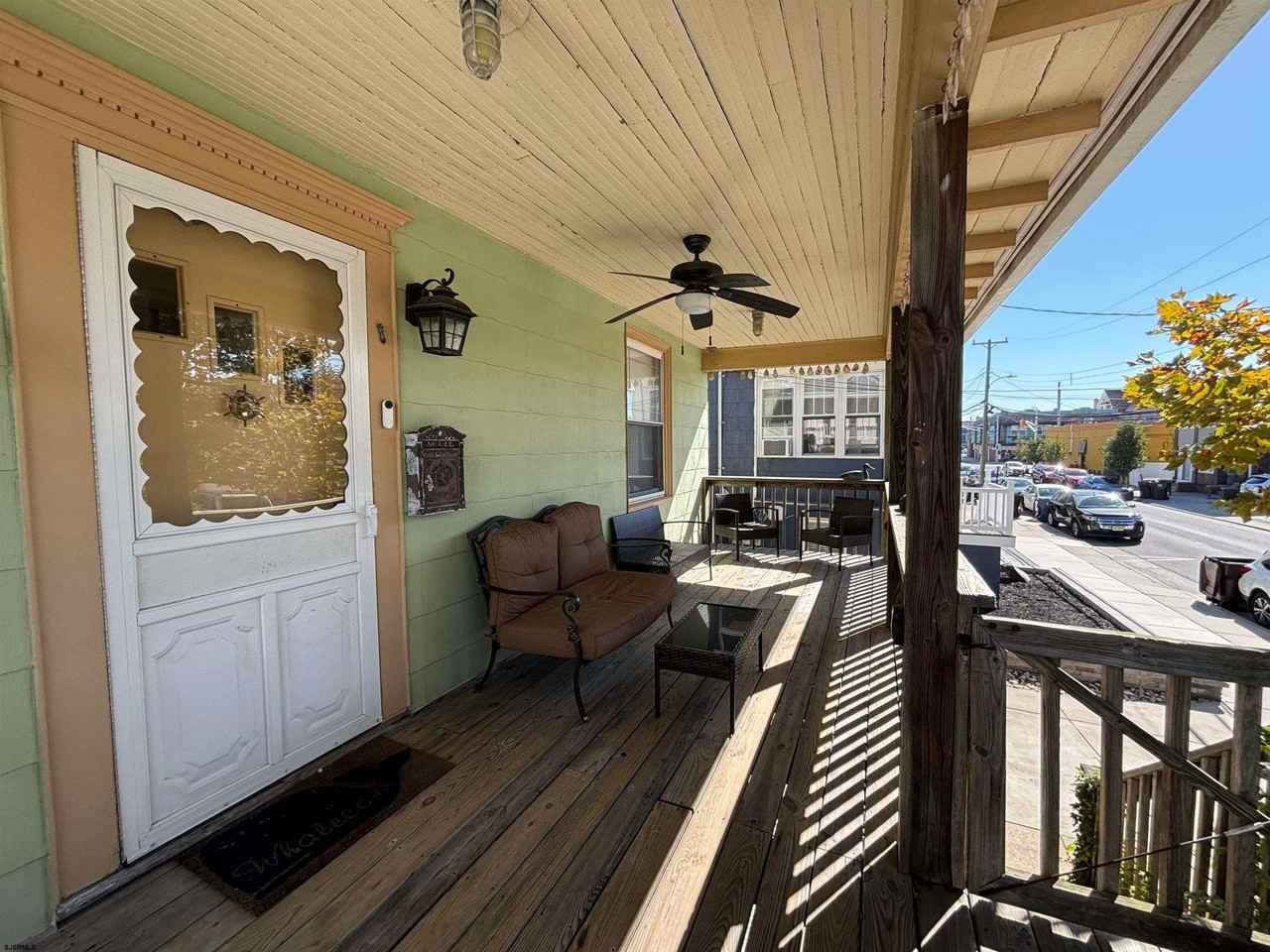 9 N Newport Ave - Photo 3 of 23