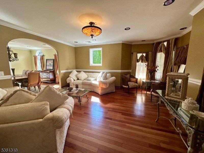 38 Totowa Rd - Photo 5 of 37