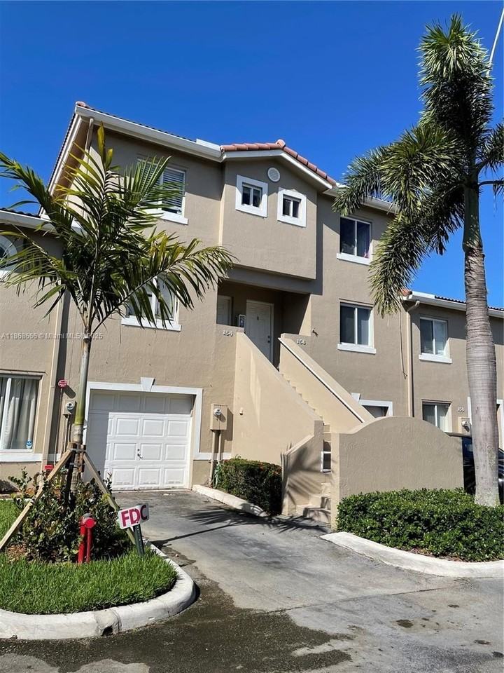 154 Riviera Circle #154 - Photo 4 of 30