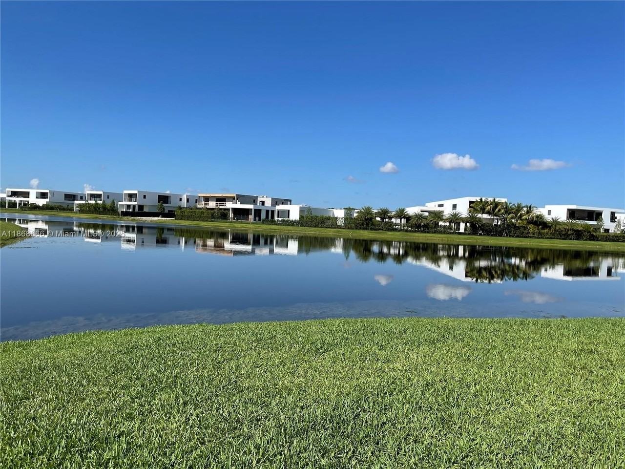 154 Riviera Circle #154 - Photo 6 of 30