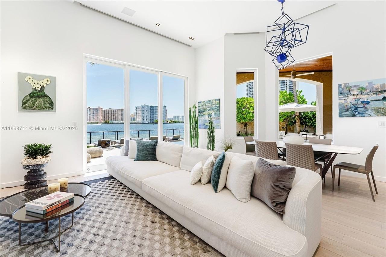 3916 Island Estates Dr #0 - Photo 3 of 50