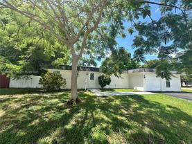 8003 Nw 70th Ave - Photo 1 of 1