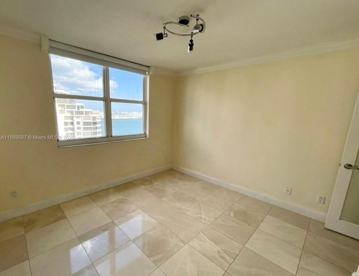 770 Claughton Island Dr #1507 - Photo 6 of 12