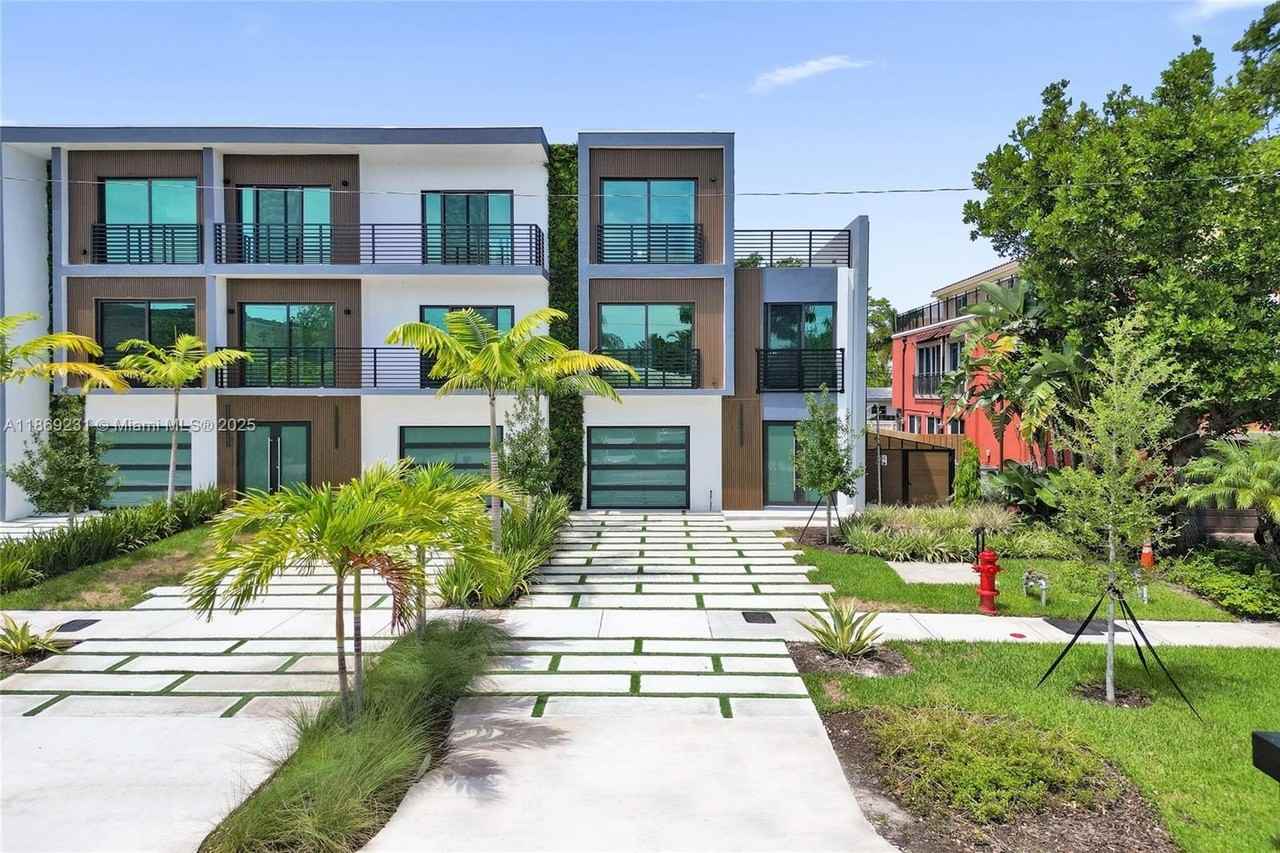 1825 Ne 26th Ave #C - Photo 2 of 50