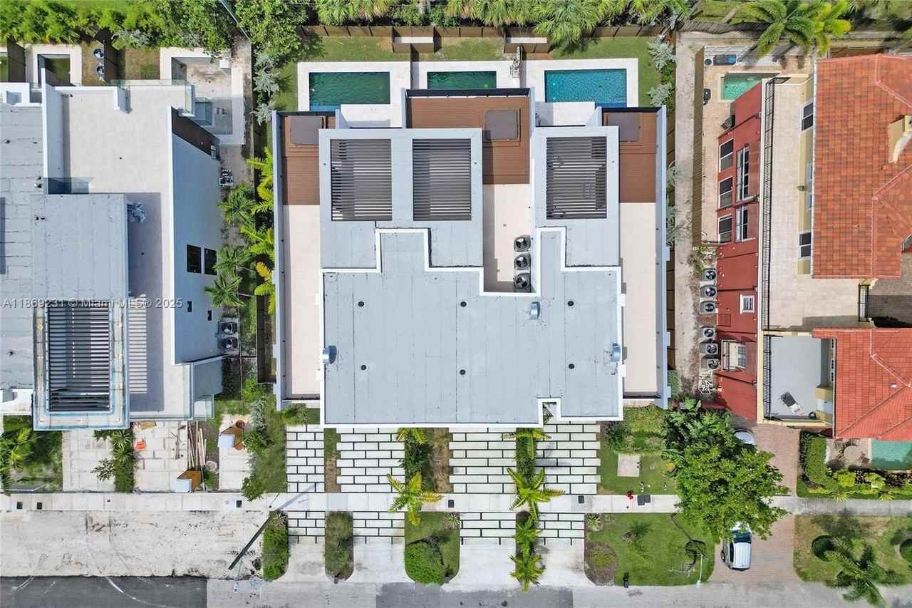 1825 Ne 26th Ave #C - Photo 7 of 50