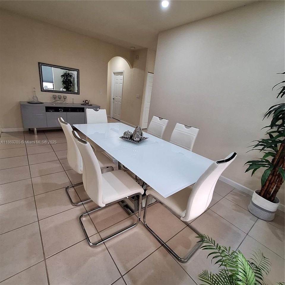 11845 Southwest 232nd Lane - Photo 5 of 50